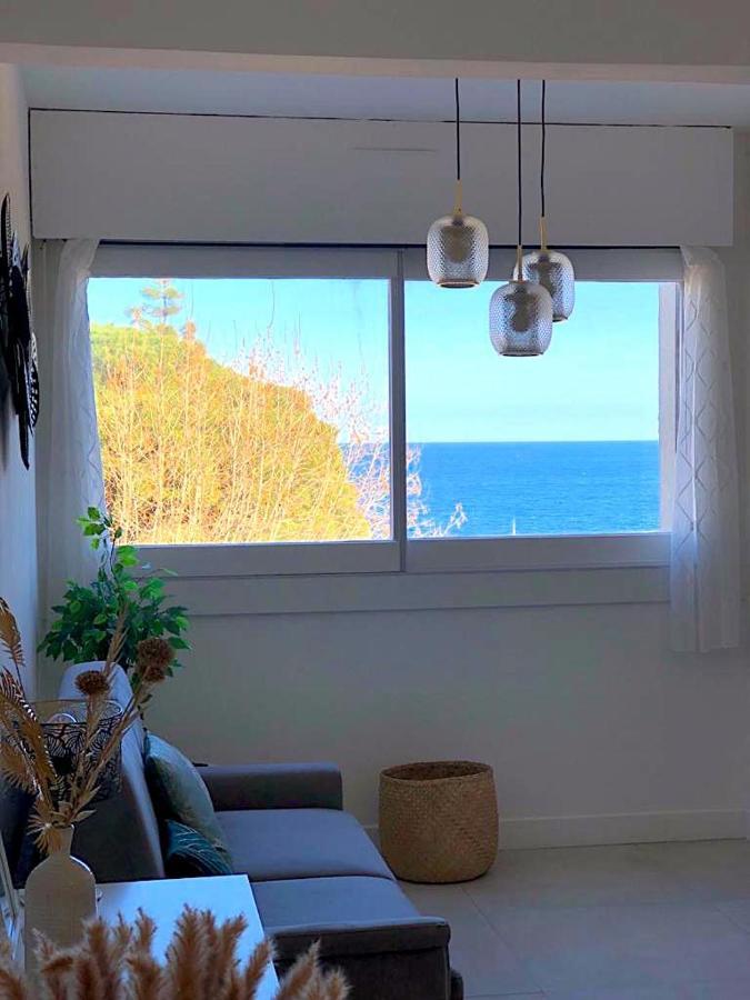 Superb Apartment With Sea View, 200M From Beach San-Martino-di-Lota Luaran gambar
