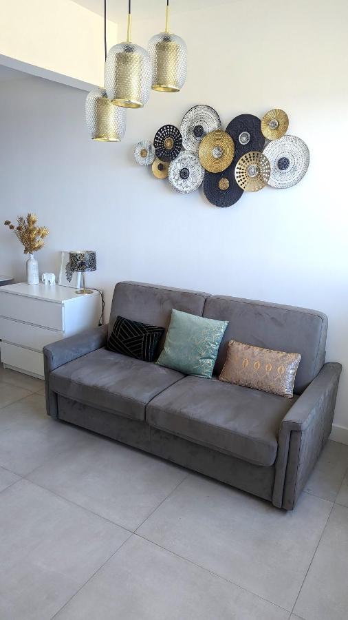 Superb Apartment With Sea View, 200M From Beach San-Martino-di-Lota Luaran gambar